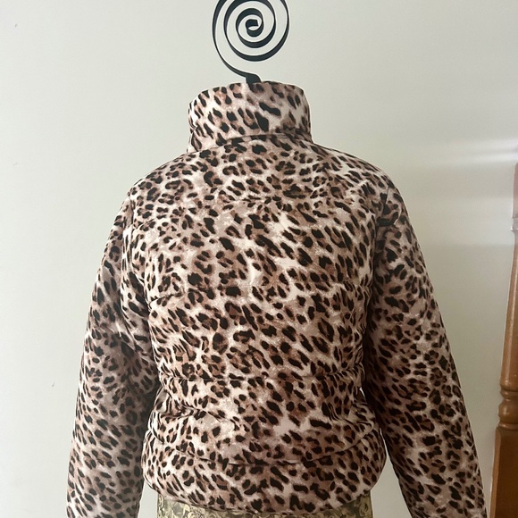 Gianni Bini Leopard Puffer Coat Size M - Picture 3 of 5